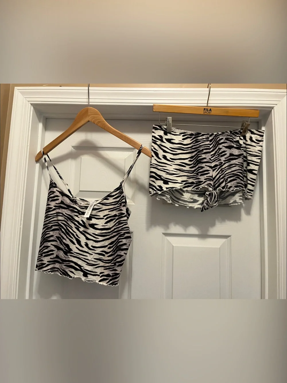 NWT Skims sleep cami set- snow tiger- Black & White M